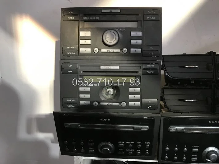 Ford Fiesta Çıkma Teyp