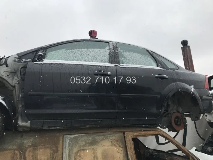Ford Focus 2 Çıkma Sol Ön Kapı Arka Kapı