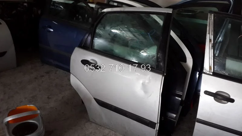 Ford Focus 2001 Çıkma Sağ Arka Kapı