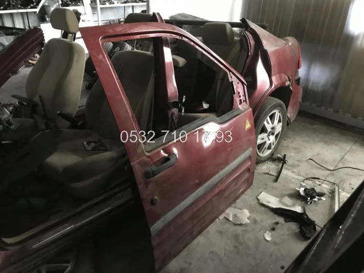 Ford Connect 2008 Çıkma Sağ Ön Kapı