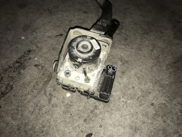 Ford Fiesta 2010 Çıkma Abs Beyni