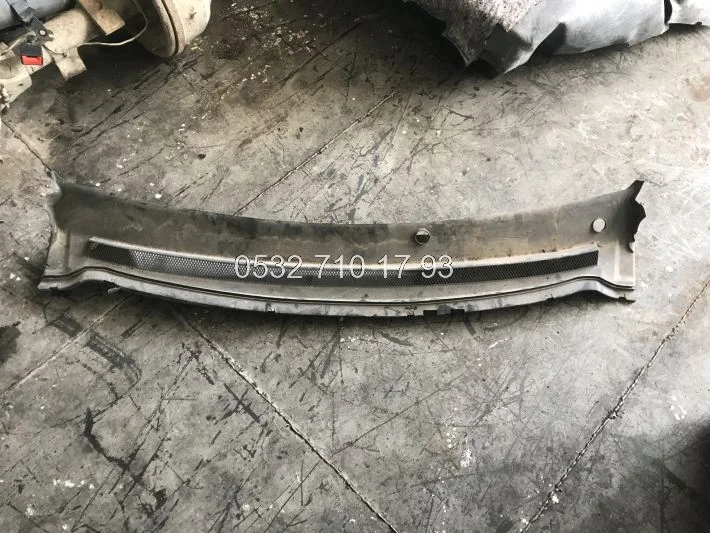 Ford Mondeo 2005 Çıkma Ön Cam Izgarası