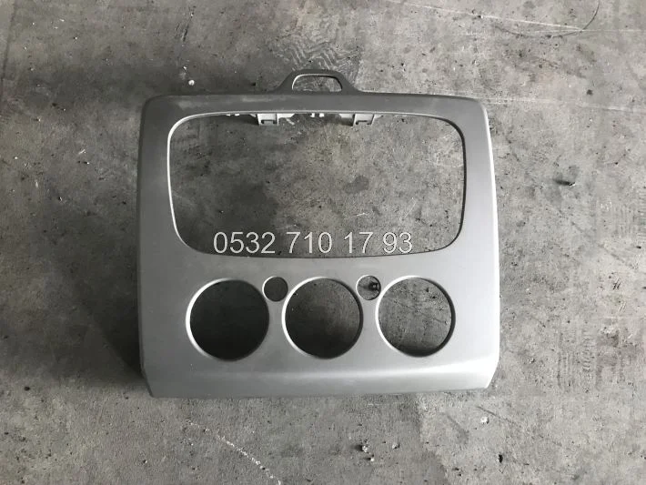 Ford Focus 2005 Çıkma Teyp Çerçevesi