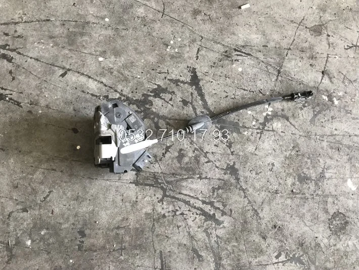 Ford Fiesta 2011 Çıkma Sol Kapı Kilit