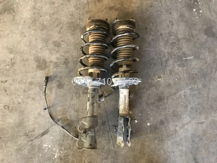 Ford Fiesta 2011 Çıkma Ön Amortsör