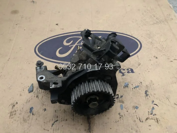 Ford Fiesta 2015 1.5 Dizel Çıkma Mazot Pompası