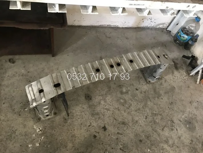 Ford Focus 2009 Çıkma Ön Tampon Demiri