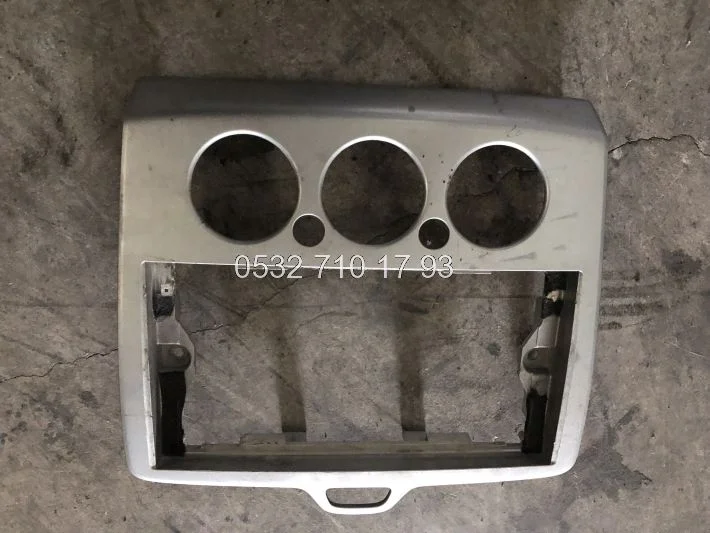 Ford Focus 2007 Çıkma Teyp Çerçevesi