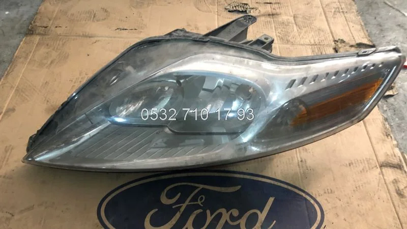 Ford Mondeo 2010 Sol Ön Far