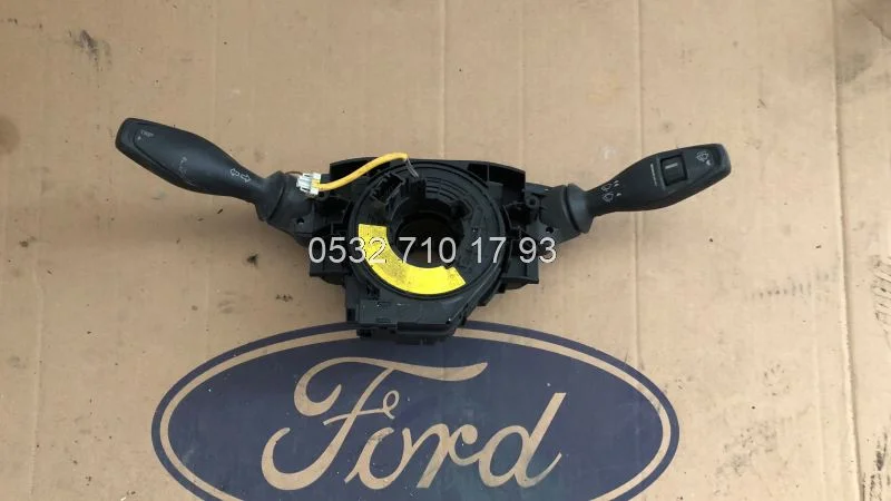 Ford Courier 2017 Çıkma Sinyal Kolu