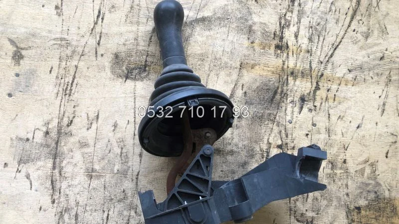 Ford Fiesta 2006 Çıkma Vites Kolu Vites Mekanizması