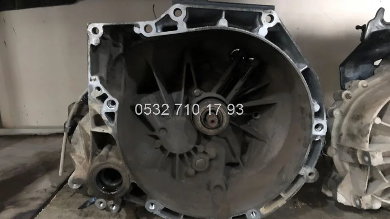 Ford Courier 1.5 Dizel Çıkma Şanzuman