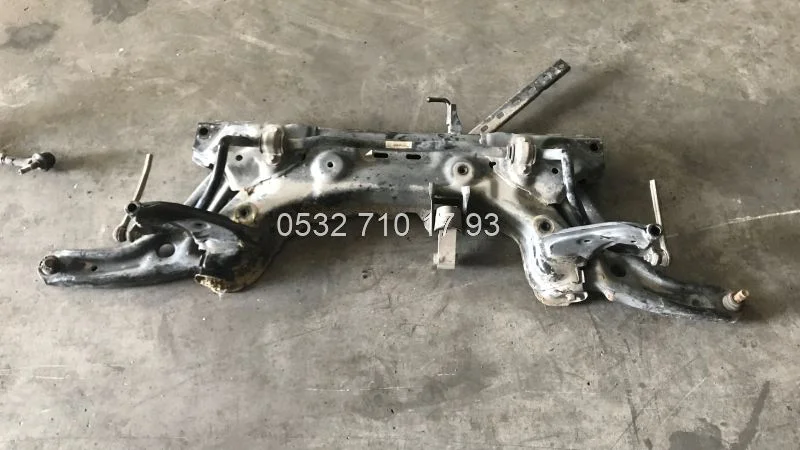 Ford Courier 2015 Çıkma Motor Travesi Alt Beşik